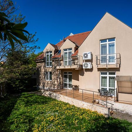 B&B Lajta Park Mosonmagyaróvár Eksteriør bilde